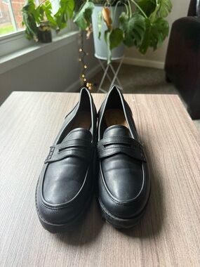Women’s Classic Black Loafers